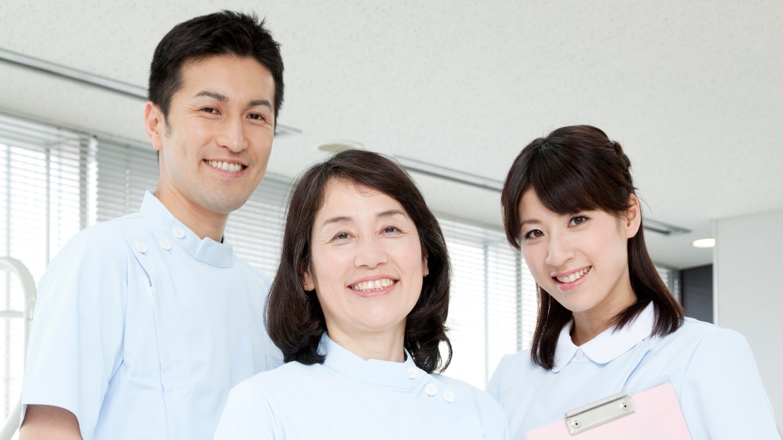 スタッフ集合写真